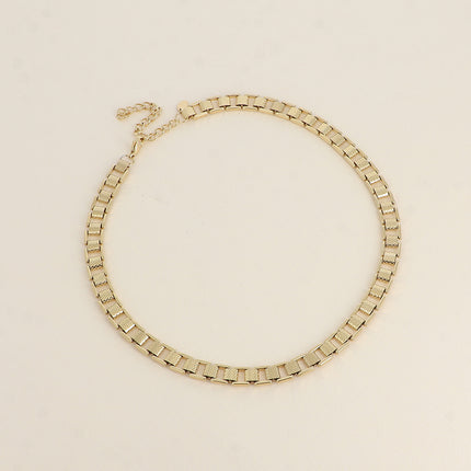 Collier Hojicha - maille carrée et tubes martelés alternés