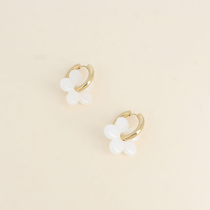 Créoles - fleur en résine 27mm