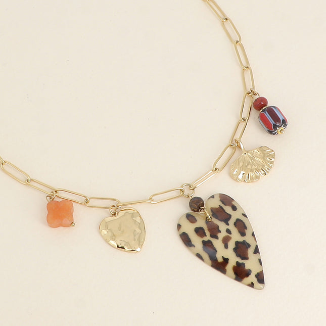 Necklace - hearts, in leopard resin, natural stone clover, ginkgo and pearls