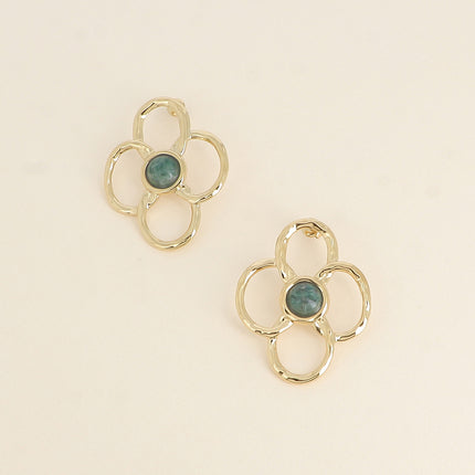 Boucles puces - maxi boucles, grande pièce en forme de fleur ajourée à 4 pétales avec pierre naturelle