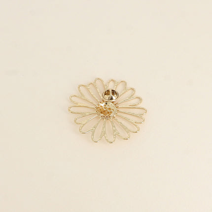 Icolia pin - openwork daisy design