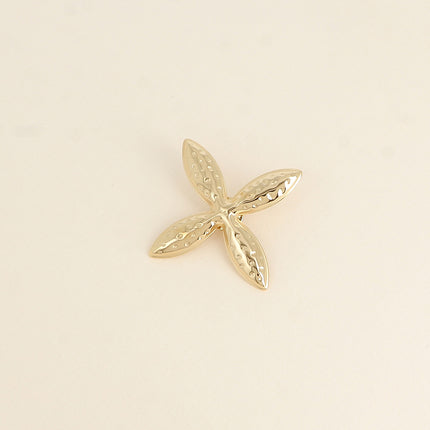 Pin - clover motif