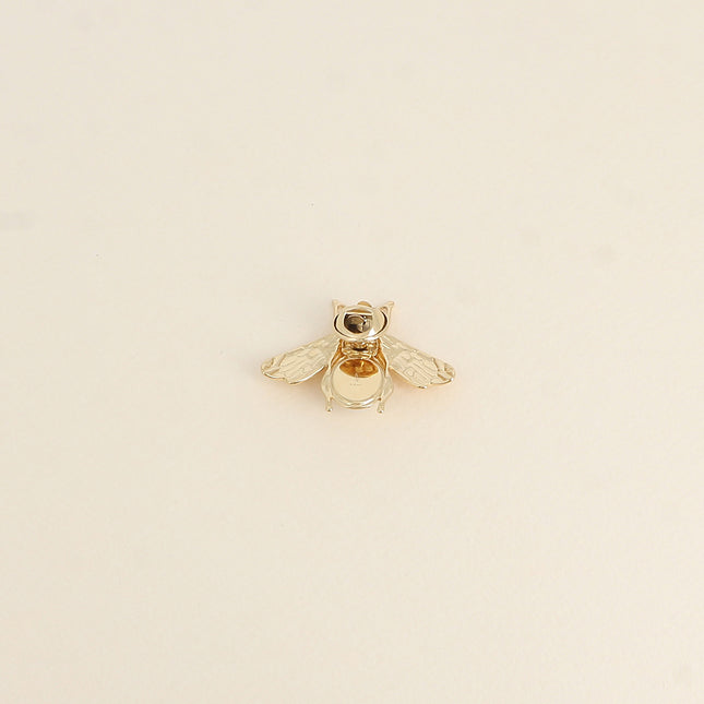 Pin's - motif scarabée avec perle de résine