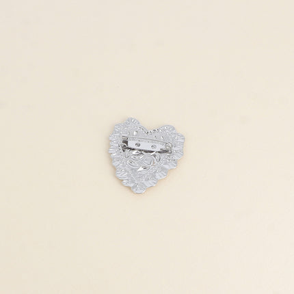 Brooch - textured heart pattern