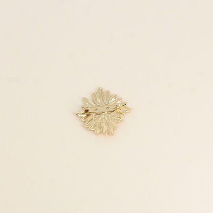 Brooch - floral pattern 39 x 39 mm