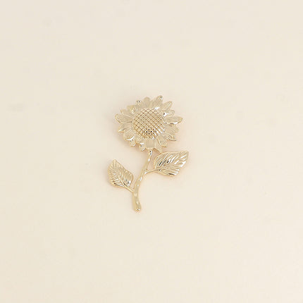 Sepia Brooch - sunflower