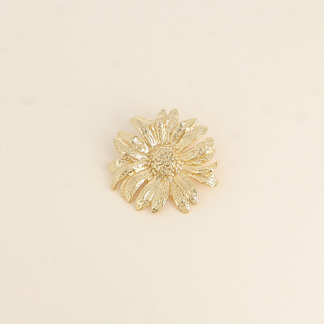 Pin's Isolde - motif marguerite