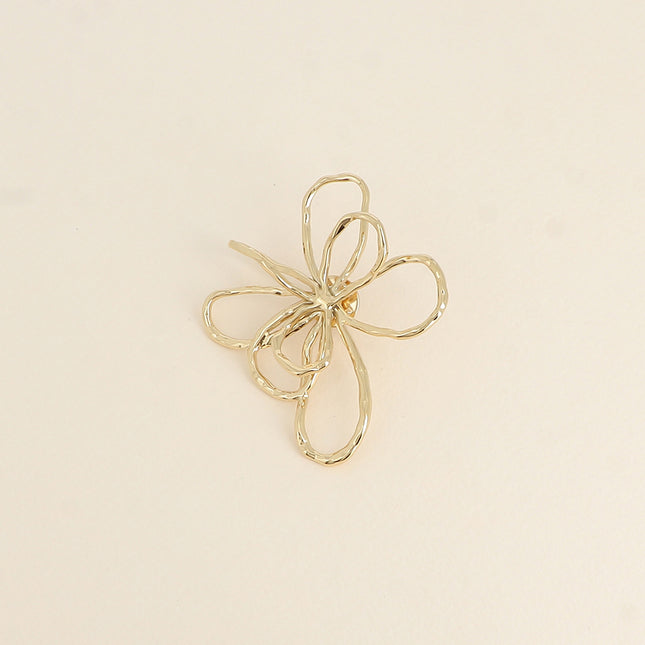 Pin's - motif floral ajouré 57 x 65 mm