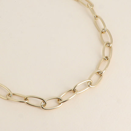 Collier - maille aux anneaux ovales larges et cristal taillé