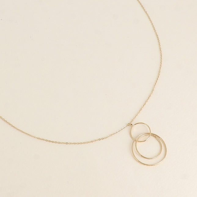 Collier - pendentif de 3 anneaux