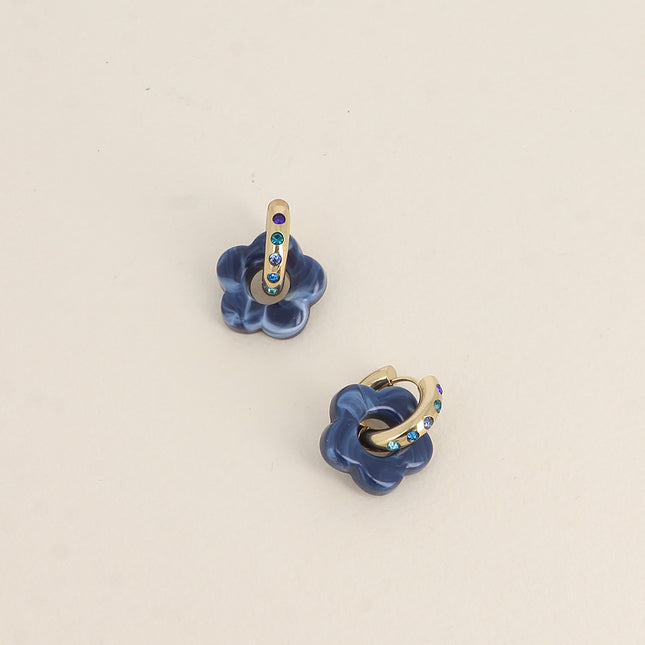 Créoles - anneau avec oxydes de zirconium et fleur en résine