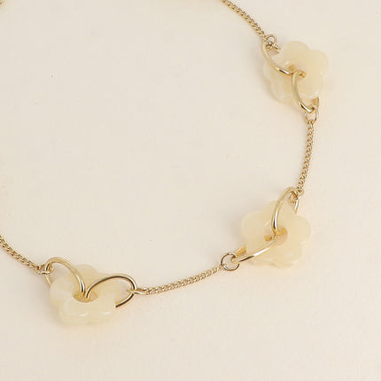 Collier - 5 fleurs de résine