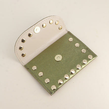 Pochette Rock - cloutée, véritable cuir de vachette, 1 compartiment