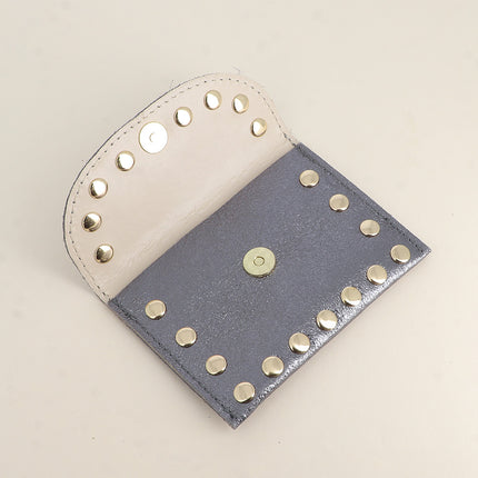 Pochette Rock - cloutée, véritable cuir de vachette, 1 compartiment