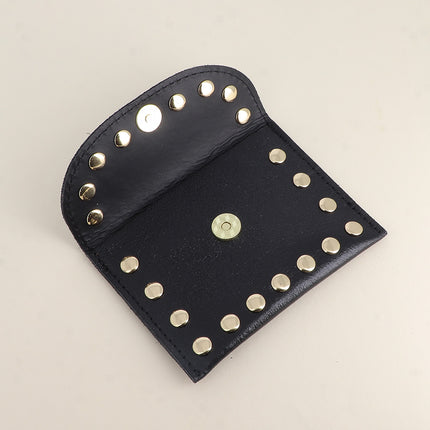 Pochette Rock - cloutée, véritable cuir de vachette, 1 compartiment
