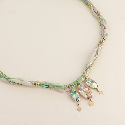 Collier sur tissu et chaîne - orné de 3 cristaux de Swarovski®