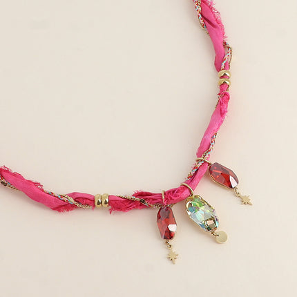 Collier sur tissu et chaîne - orné de 3 cristaux de Swarovski®