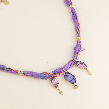 Collier sur tissu et chaîne - orné de 3 cristaux de Swarovski®