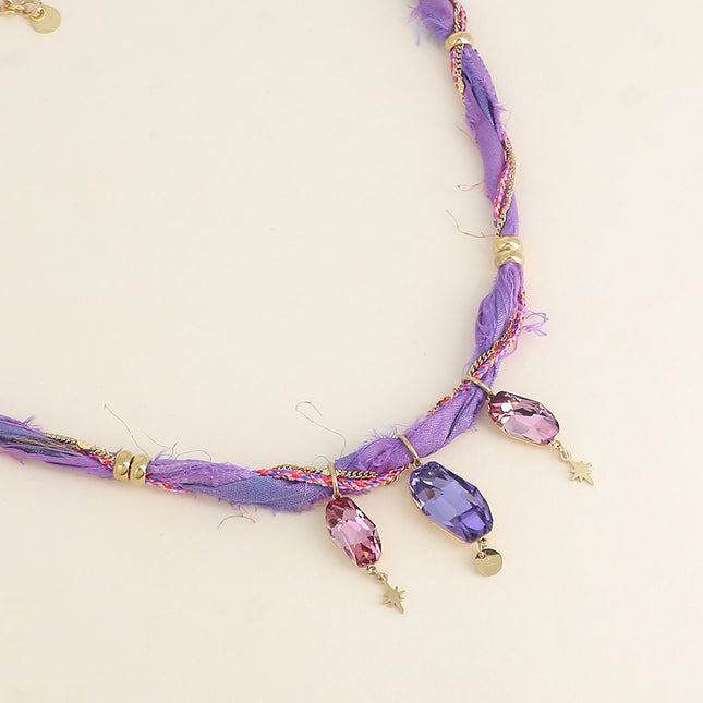 Collier sur tissu et chaîne - orné de 3 cristaux de Swarovski®