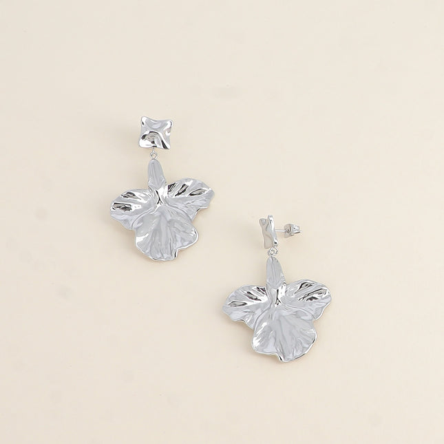 Boucles pendantes - carré et feuillage texturés