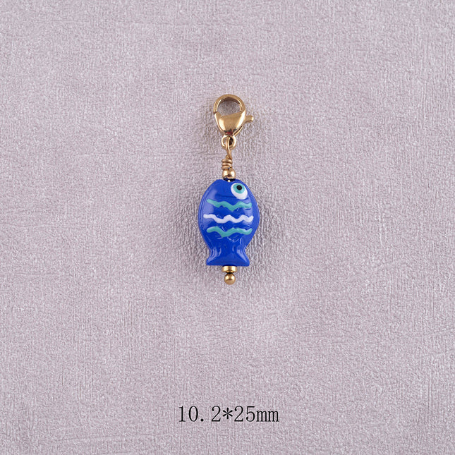 Charm - pendentif poisson en résine