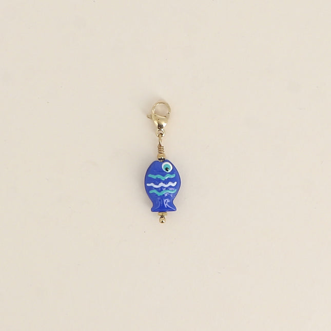 Charm - pendentif poisson en résine