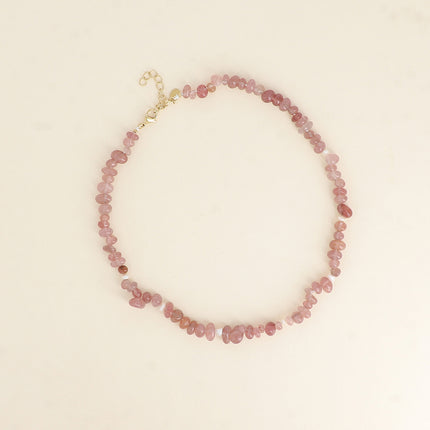 Collier sur fil - perles d'eau douce et pierres naturelles