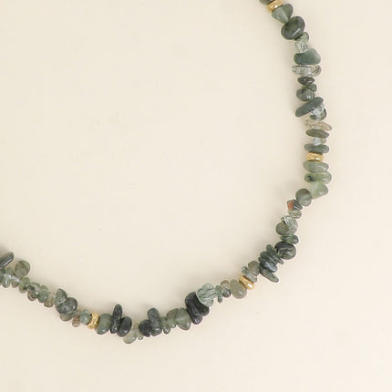 Collier sur fil - pierres naturelles