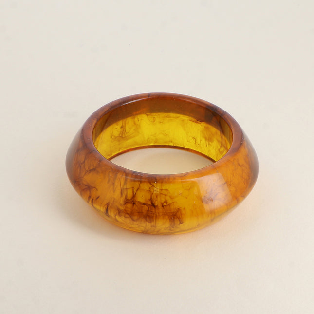 Esmilla Bracelet - curved square resin cuff
