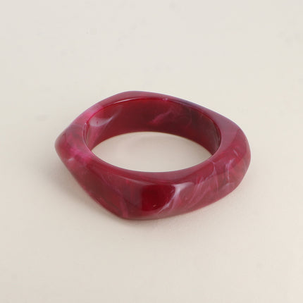 Bracelet - manchette carrée incurvé en résine