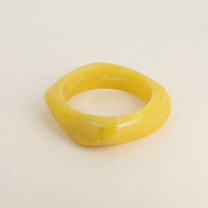 Bracelet - manchette carrée incurvé en résine