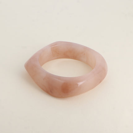 Bracelet - manchette carrée incurvé en résine