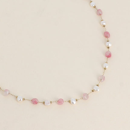Collier - perles d'eau douce et de pierres naturelles