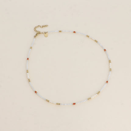 Collier sur fil - pierres naturelles, de petites perles d'eau douce et de perles en acier inoxydable