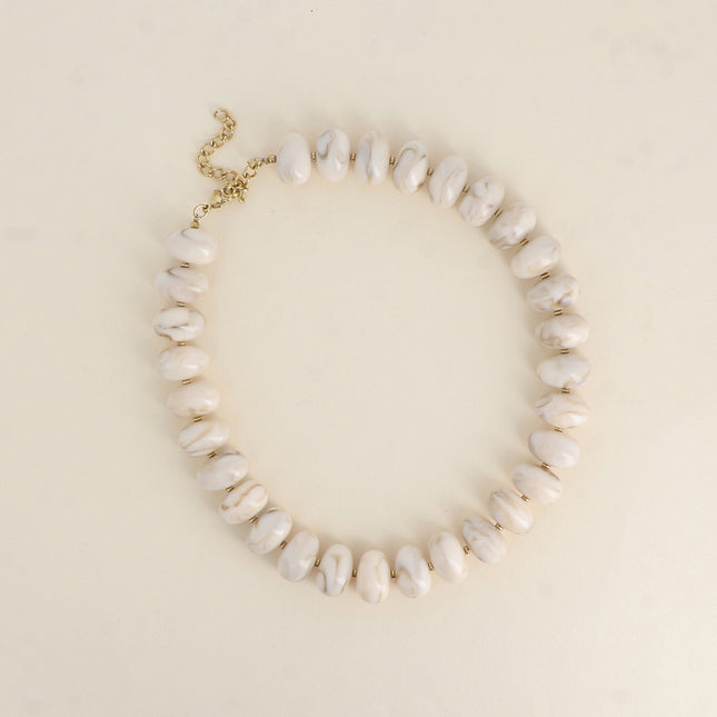 Collier - grosses perles de résine ovales