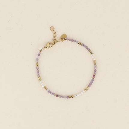 Bracelet sur fil - pierres naturelles, de petites perles d'eau douce et de perles en acier inoxydable