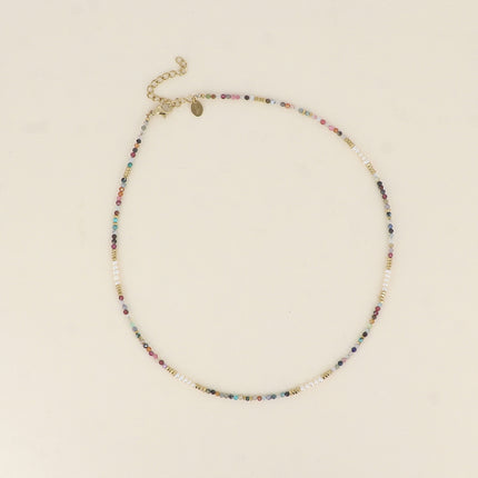 Collier sur fil - pierres naturelles, de petites perles d'eau douce et de perles en acier inoxydable