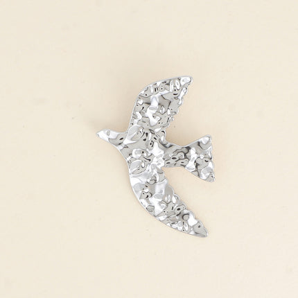 Pin - textured bird design
