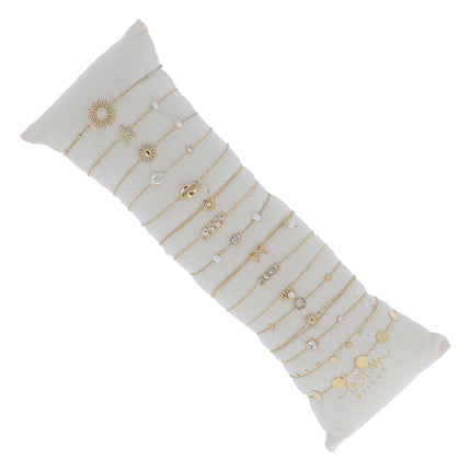 Set of 16 bracelets - average price of €3.90/piece