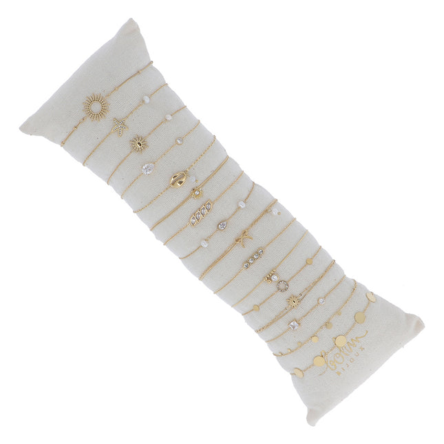 Set of 16 bracelets - average price of €3.90/piece
