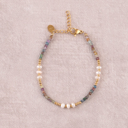 Bracelet sur câble - perles en acier, perles d'eau douce et pierres naturelles cubiques
