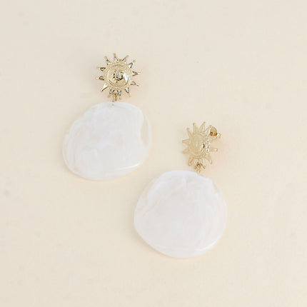 Boucles pendantes - soleil et résine colorée