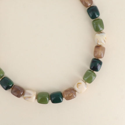 Collier Arsénia - perles de résine cubiques