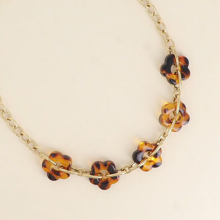 Collier - 5 fleurs en résine et maillons ovales
