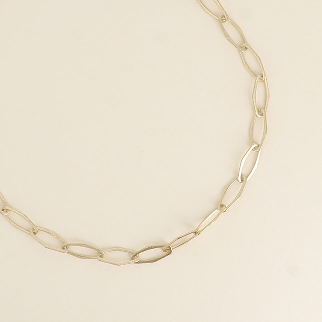 Collier - maille aux grands anneaux hexagonaux effet mat brossé