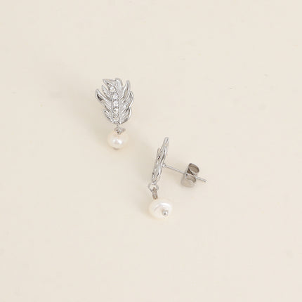 Boucles pendantes - feuillage, oxydes de zirconium et perle d'eau douce