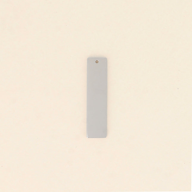 Pendentifs rectangulaires à graver (8 x 32 mm)