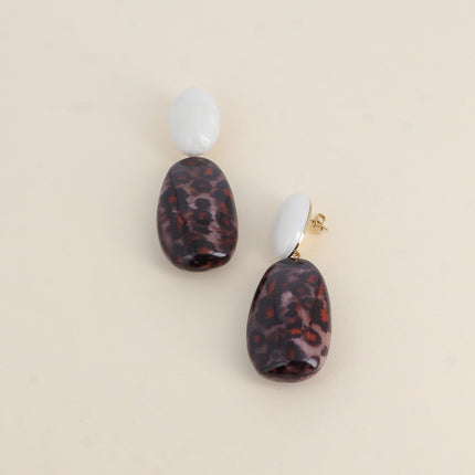 Soléandre Leopard Dangle Earrings - 2 pieces in leopard resin