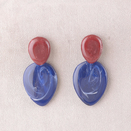 Orphea Dangle Earrings - 2 resin pieces