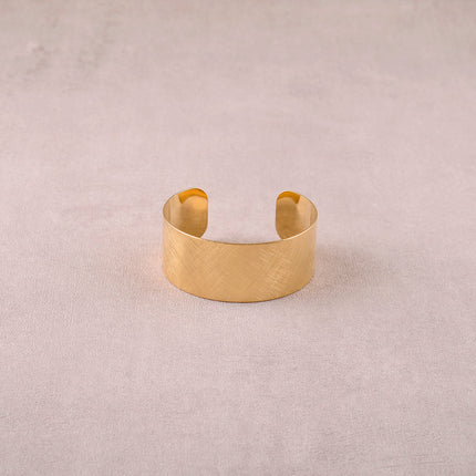 Cuff - brushed effect ring 25mm